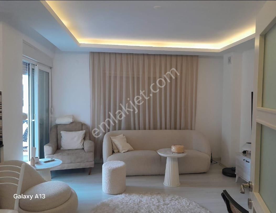 Konyaaltı Hurma Mah.lüx Siteiçinde Katta Yatırımlık Daire