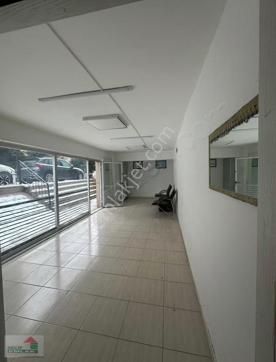 Necip Emlaktan Kiralık Dükkan - Görsel 3