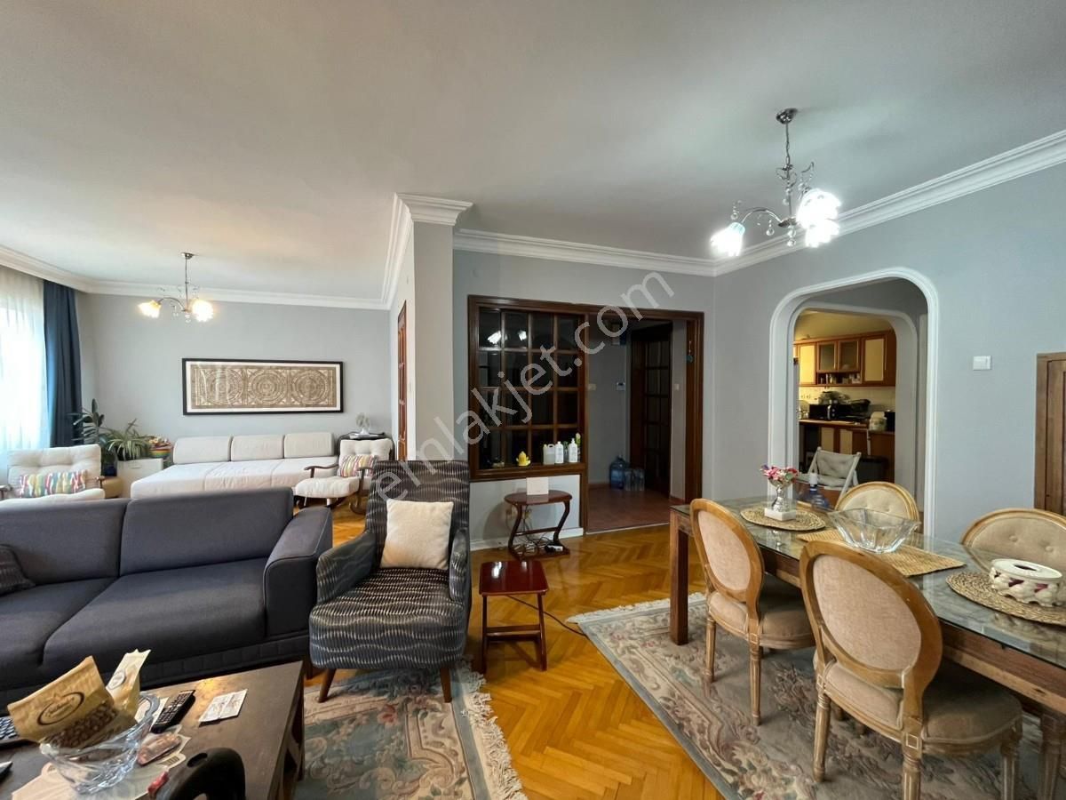 Şişlide İçi Yenilenmiş 3+1 Daire - Görsel 23