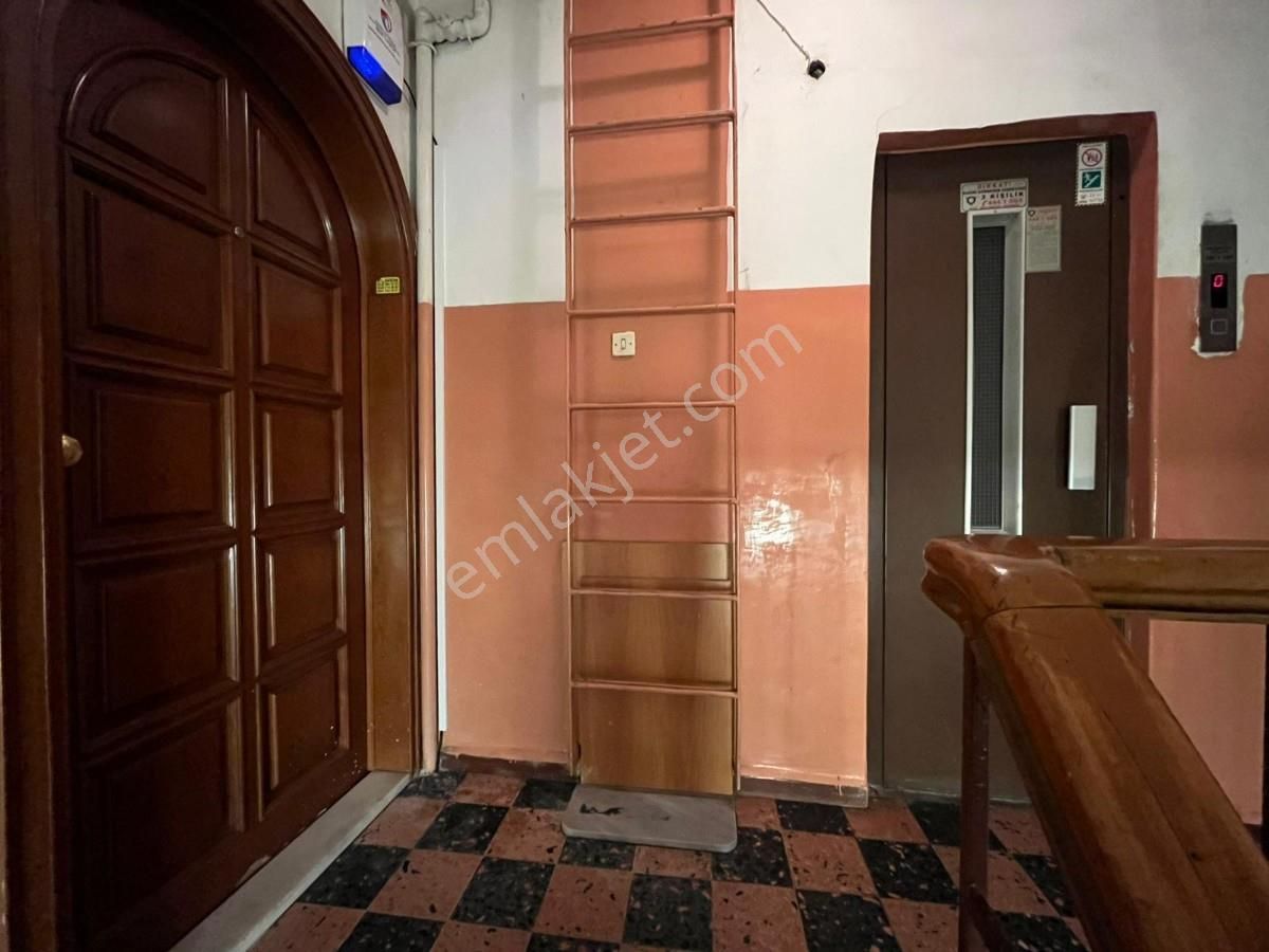 Şişlide İçi Yenilenmiş 3+1 Daire - Görsel 9