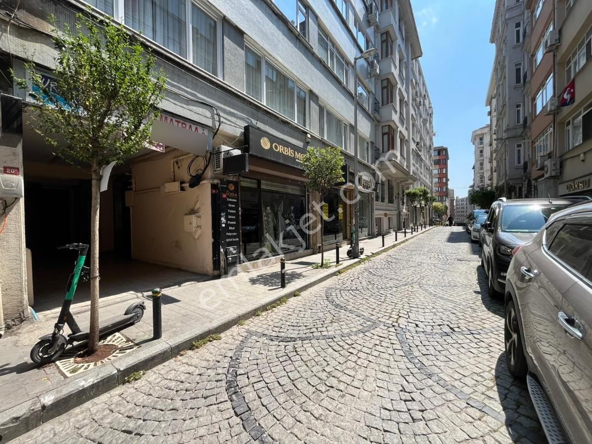 Şişlide İçi Yenilenmiş 3+1 Daire - Görsel 4