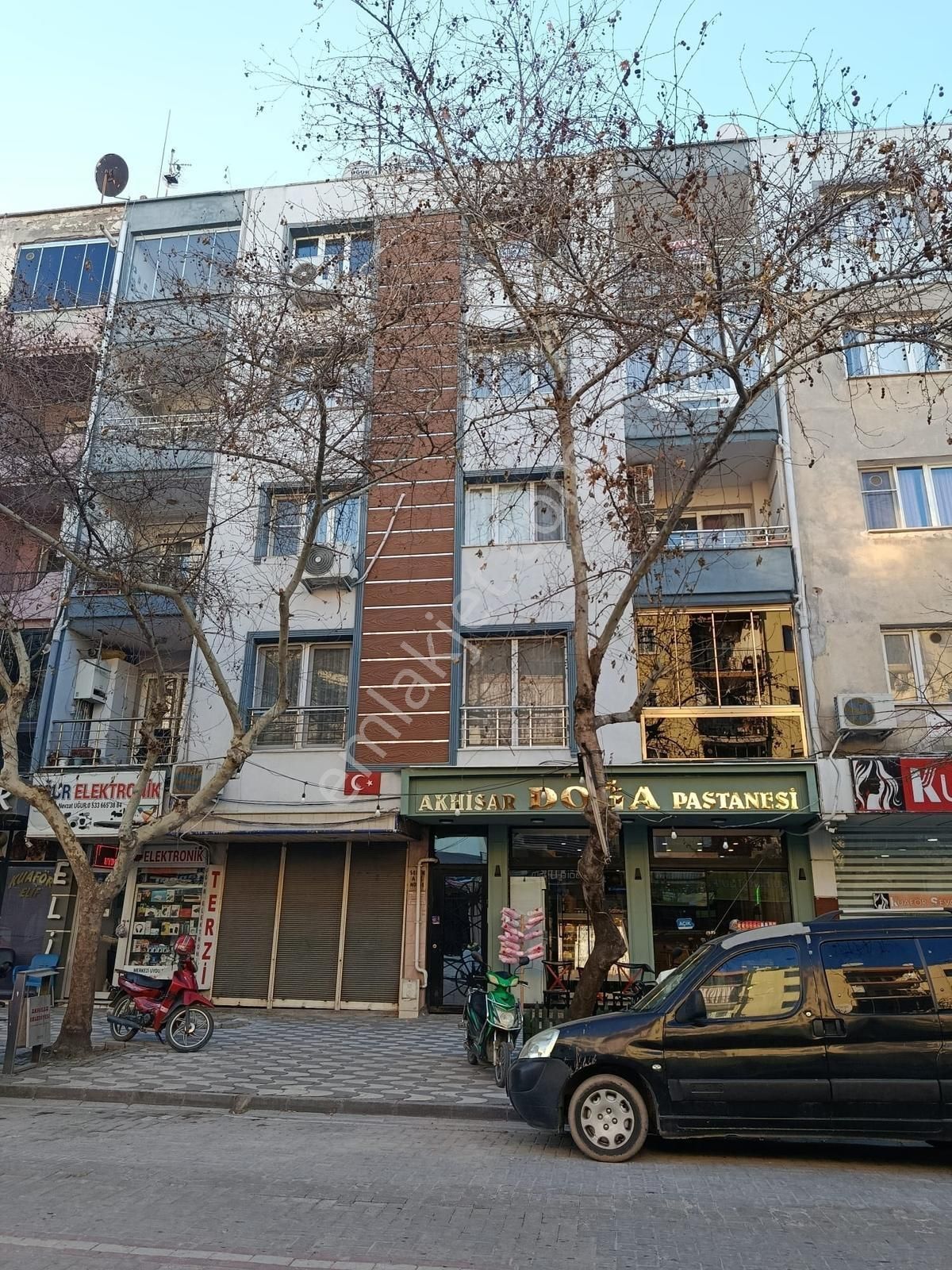 Benim Emlak'tan Pazar Pazarı Mevkii Cadde Üzeri Fırsat Daire