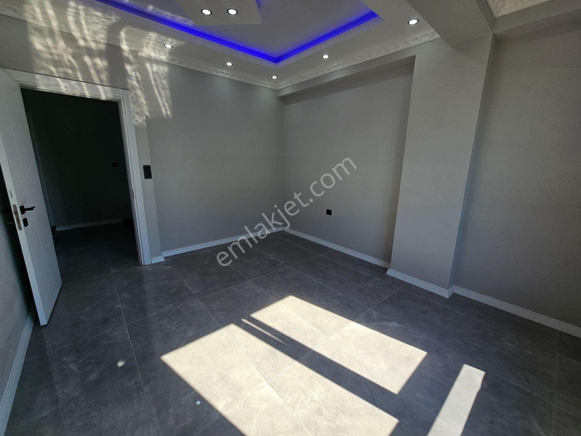 Deniz'den Kocaali Sakarya'da 3+1 Havuzlu , Denize 50 Mt. Mesafede , Ebeveyn Banyolu Lüks Villa - Görsel 26