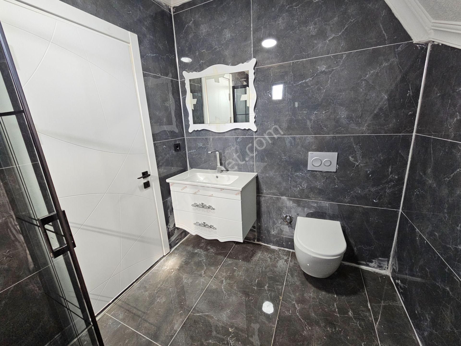 Deniz'den Kocaali Sakarya'da 3+1 Havuzlu , Denize 50 Mt. Mesafede , Ebeveyn Banyolu Lüks Villa - Görsel 35