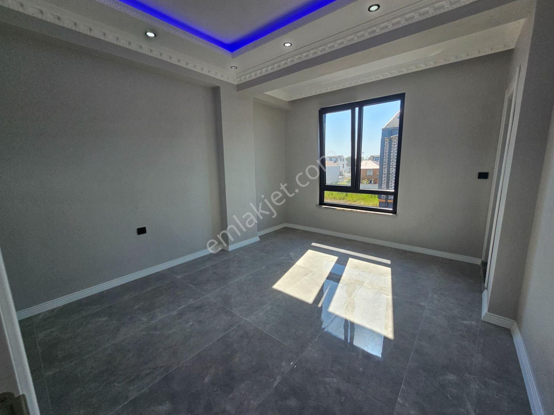 Deniz'den Kocaali Sakarya'da 3+1 Havuzlu , Denize 50 Mt. Mesafede , Ebeveyn Banyolu Lüks Villa - Görsel 24