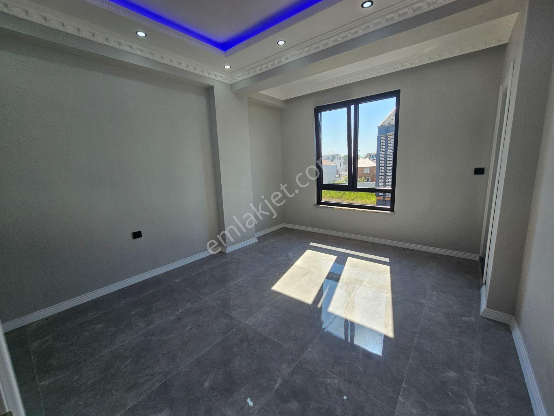 Deniz'den Kocaali Sakarya'da 3+1 Havuzlu , Denize 50 Mt. Mesafede , Ebeveyn Banyolu Lüks Villa - Görsel 27