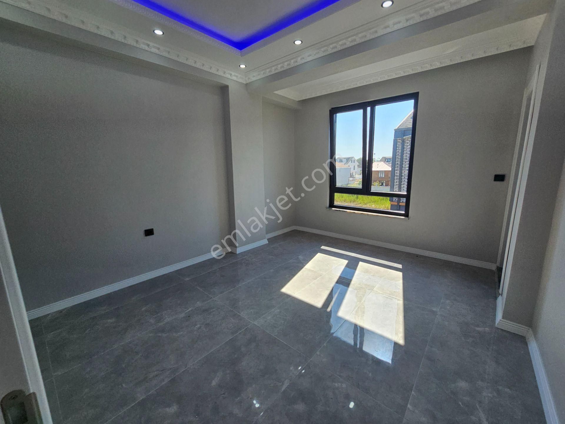 Deniz'den Kocaali Sakarya'da 3+1 Havuzlu , Denize 50 Mt. Mesafede , Ebeveyn Banyolu Lüks Villa - Görsel 23