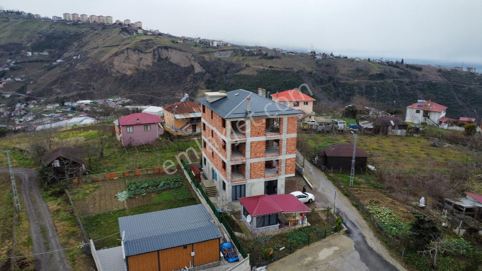 Trabzon'da Satılık Komple Bina - Görsel 26