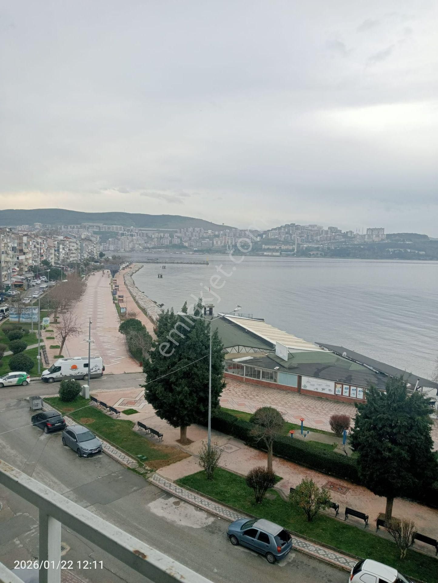 Sahilde Full Deniz Manzaralı Eşyalık Kiralık Daire - Görsel 30