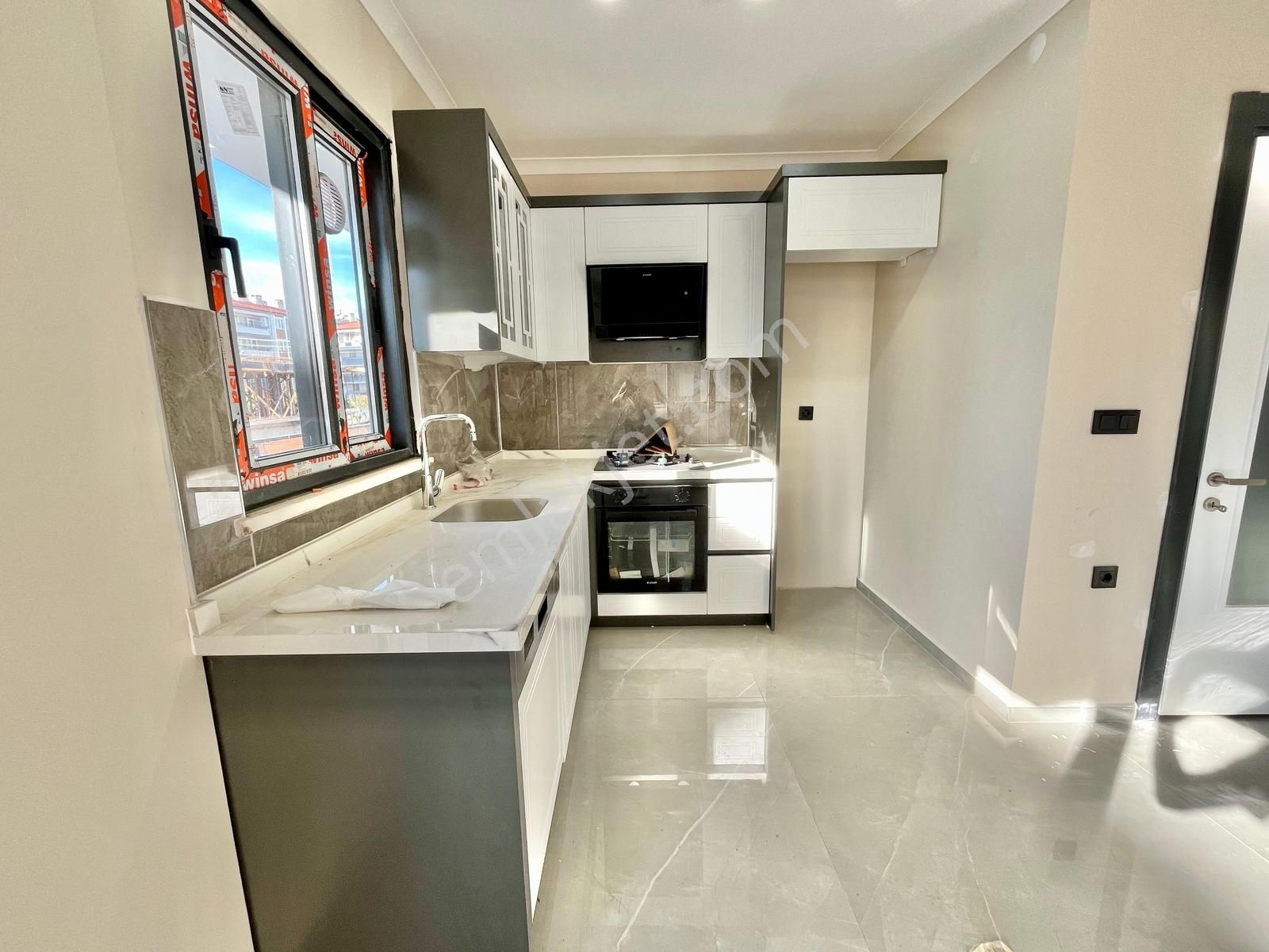 Gümüşden Altınkumda Yerden Isıtmalı Ultra Lüks Tasarım 2+1 Daire - Görsel 15