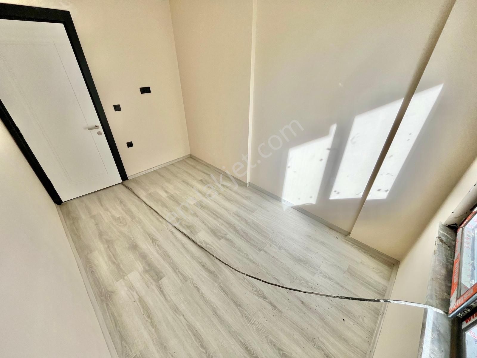 Gümüşden Altınkumda Yerden Isıtmalı Ultra Lüks Tasarım 2+1 Daire - Görsel 11
