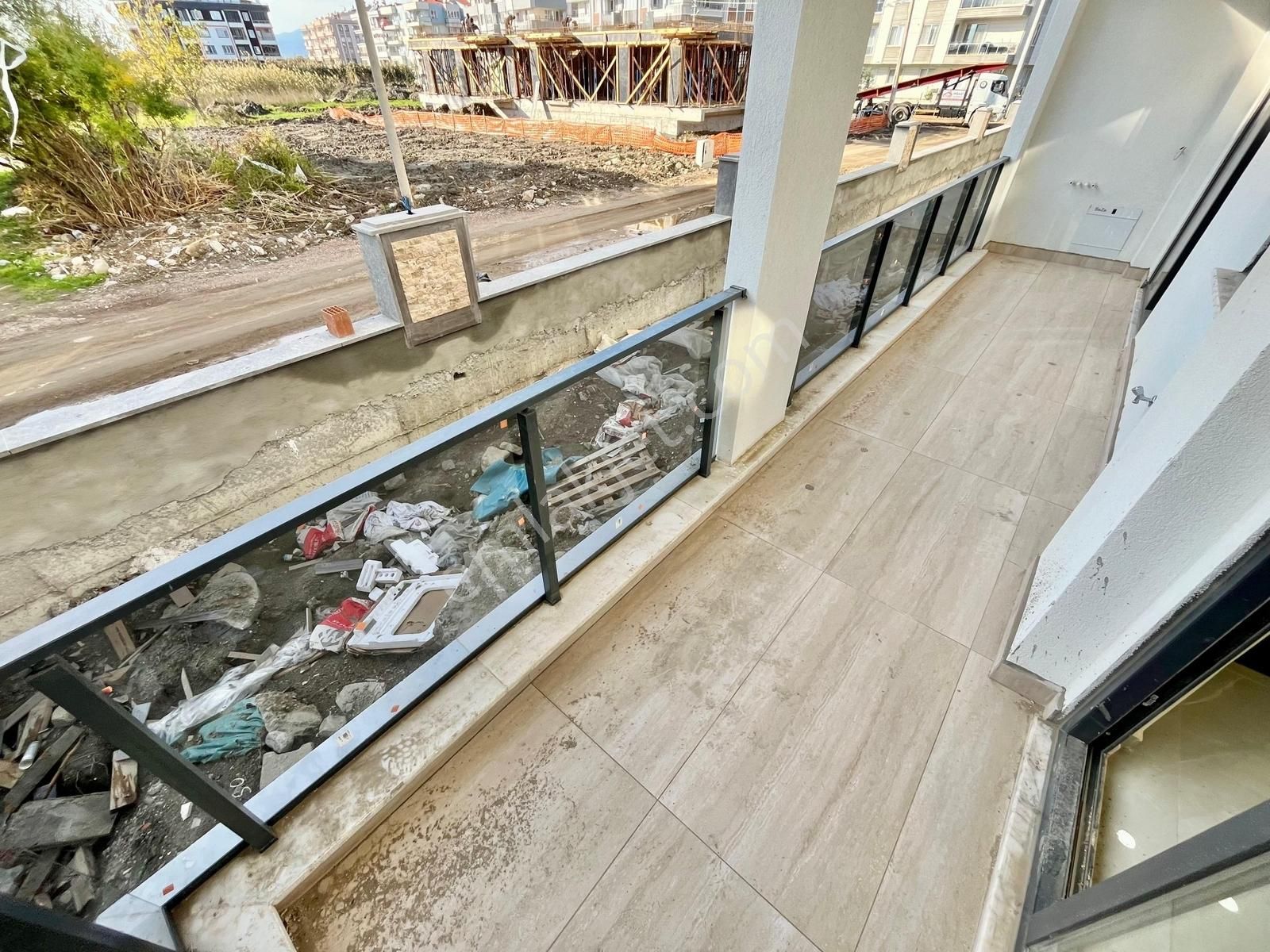 Gümüşden Altınkumda Yerden Isıtmalı Ultra Lüks Tasarım 2+1 Daire - Görsel 28