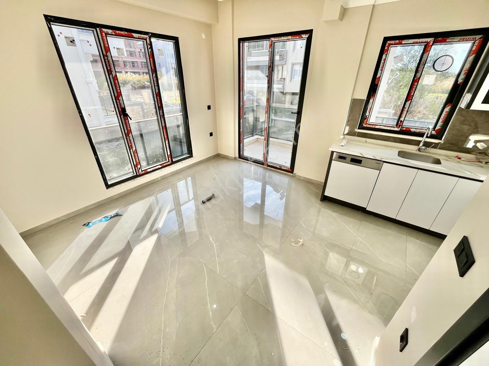 Gümüşden Altınkumda Yerden Isıtmalı Ultra Lüks Tasarım 2+1 Daire - Görsel 14
