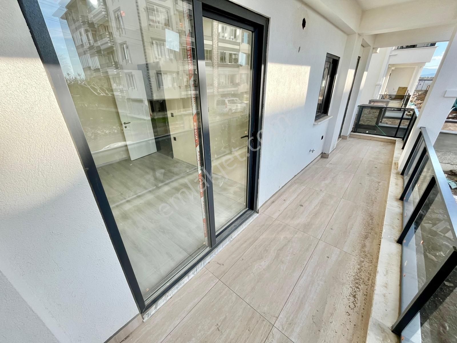 Gümüşden Altınkumda Yerden Isıtmalı Ultra Lüks Tasarım 2+1 Daire - Görsel 27