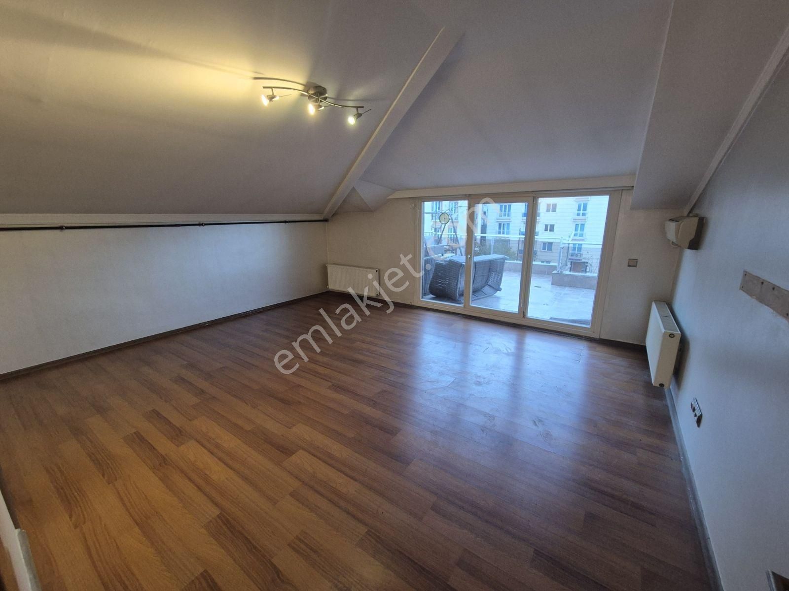 Büyükçekmece Günyüzü Konakları Teraslı 2+1 Çatıkatı Daire - Görsel 2