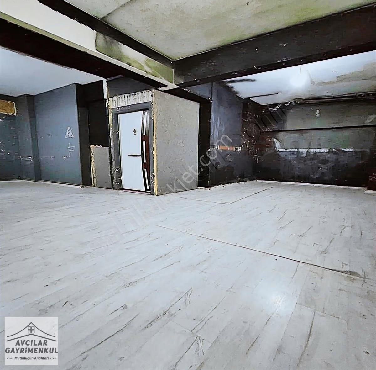 Prestijli Lokasyonda 200m2 Merkezi Konumda Kiralık Dükkan !!! - Görsel 17