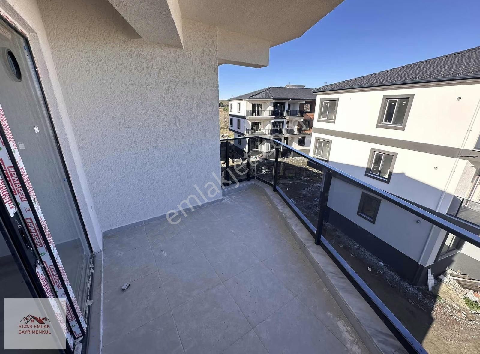 Kumbağ' Da Havuzlu Site İçerisinde Çift Balkonlu 2+1 Daireler - Görsel 15