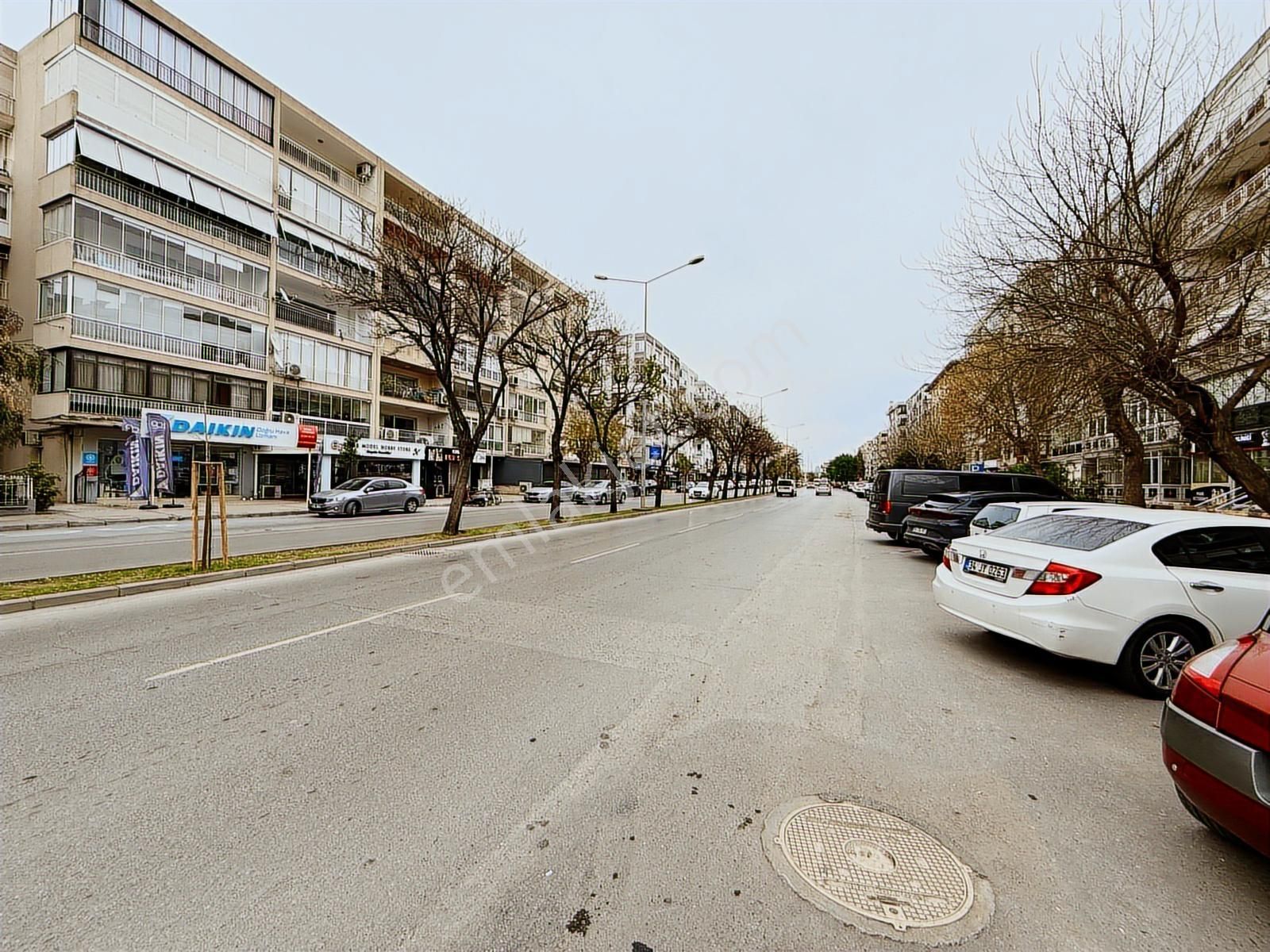 Karşıyaka Bahriye Üçok Atatürk Bulvarında Satılık Fırsatdaire - Görsel 29