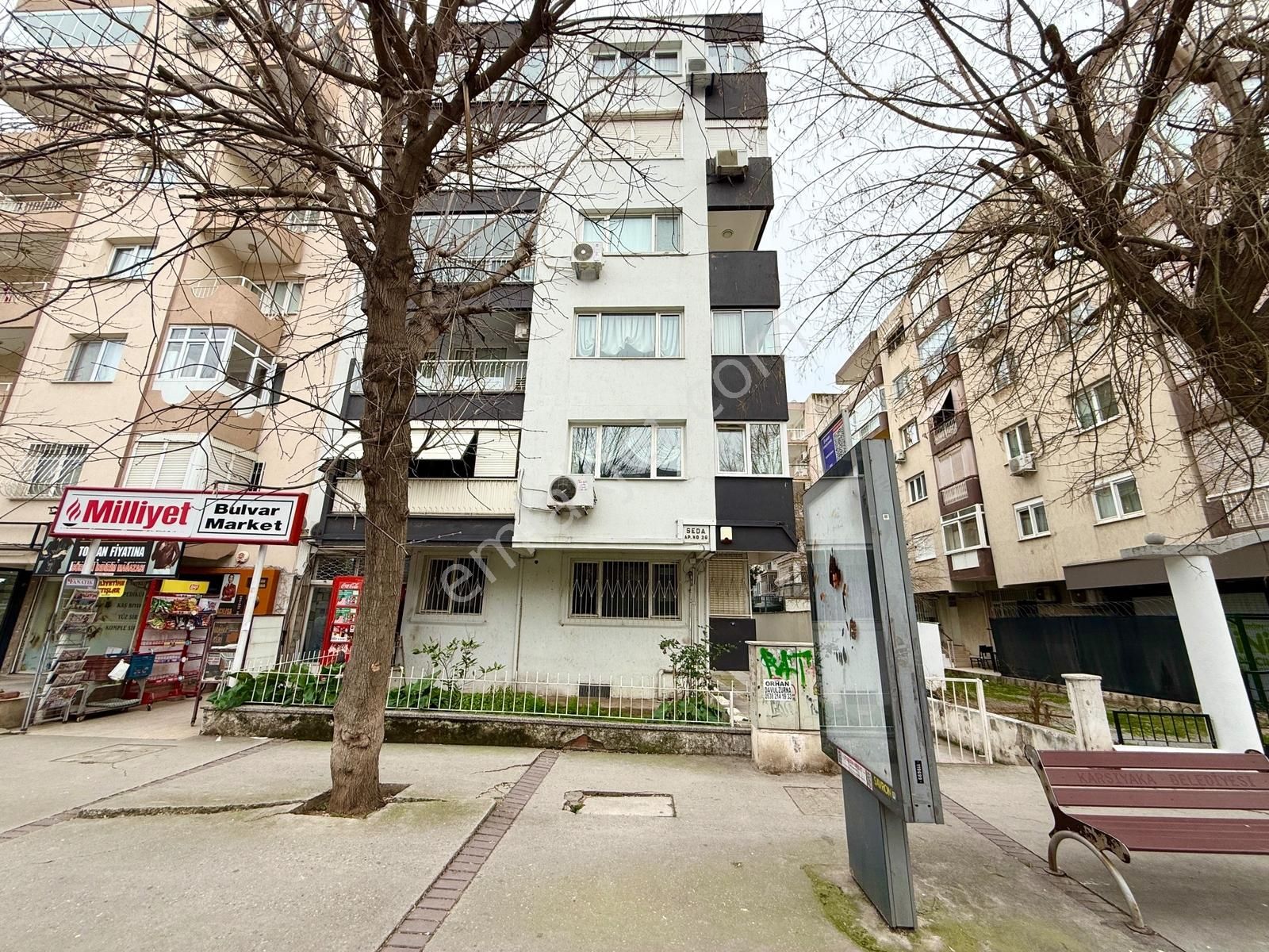 Karşıyaka Bahriye Üçok Atatürk Bulvarında Satılık Fırsatdaire