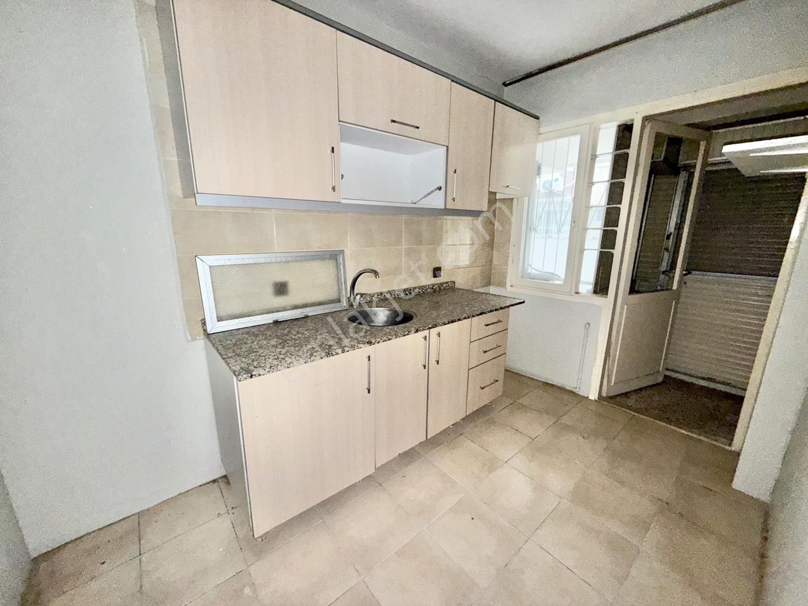 Karşıyaka Bahriye Üçok Atatürk Bulvarında Satılık Fırsatdaire - Görsel 12