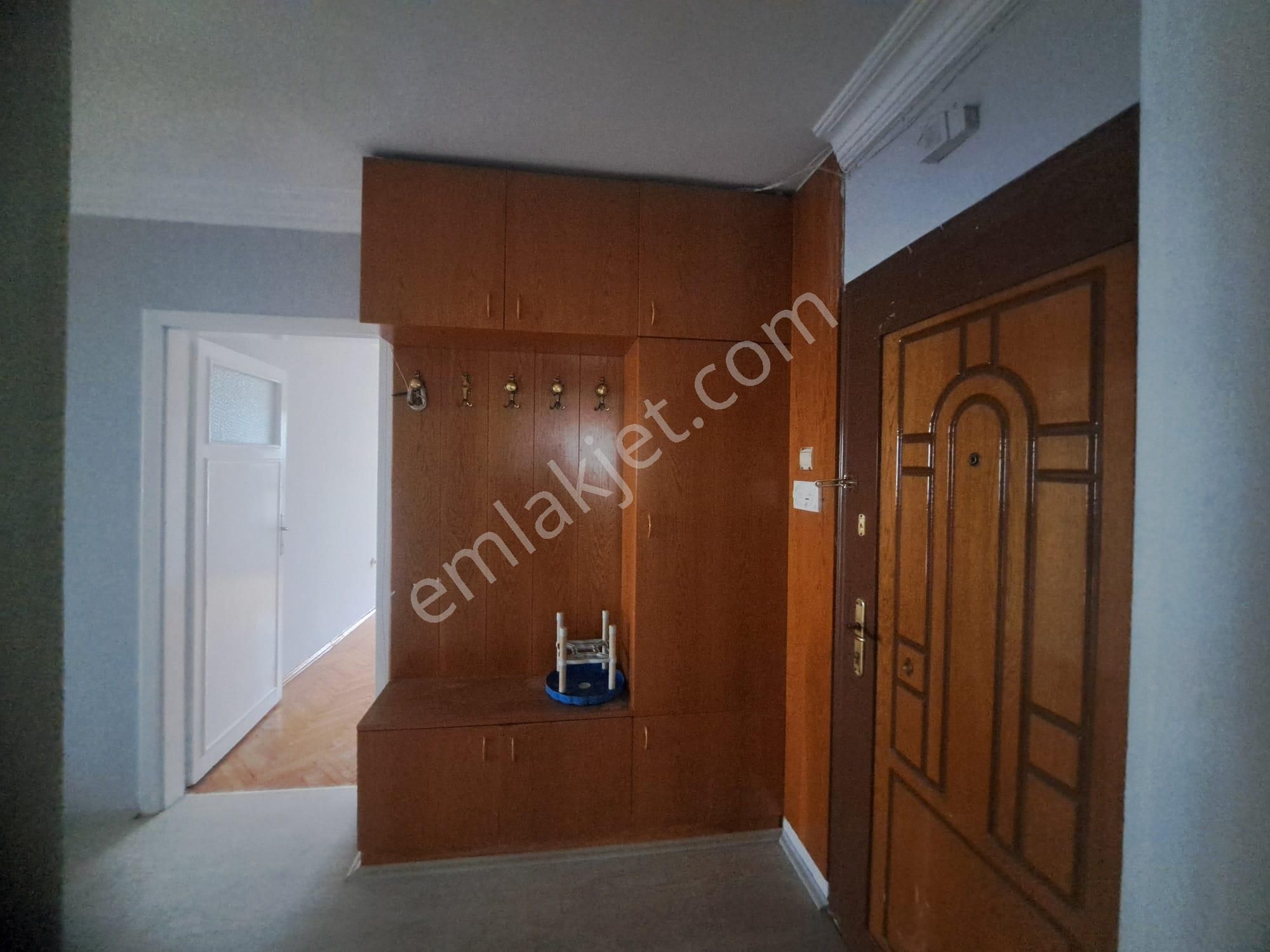 Önaldan Ankara Çankaya Sokullu Caddesi Üzeri 4+1 Manzaralı Daire - Görsel 15