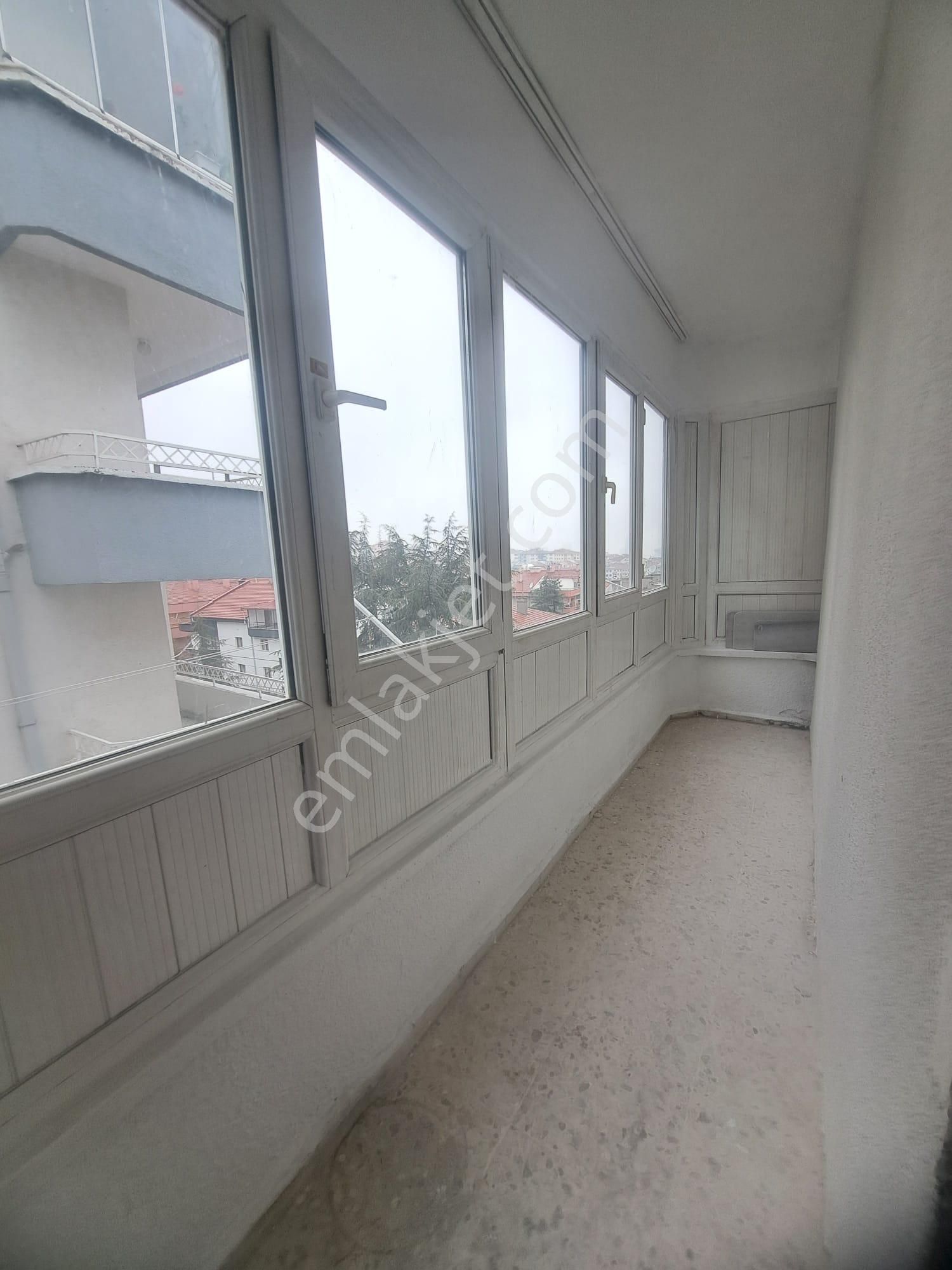 Önaldan Ankara Çankaya Sokullu Caddesi Üzeri 4+1 Manzaralı Daire - Görsel 21