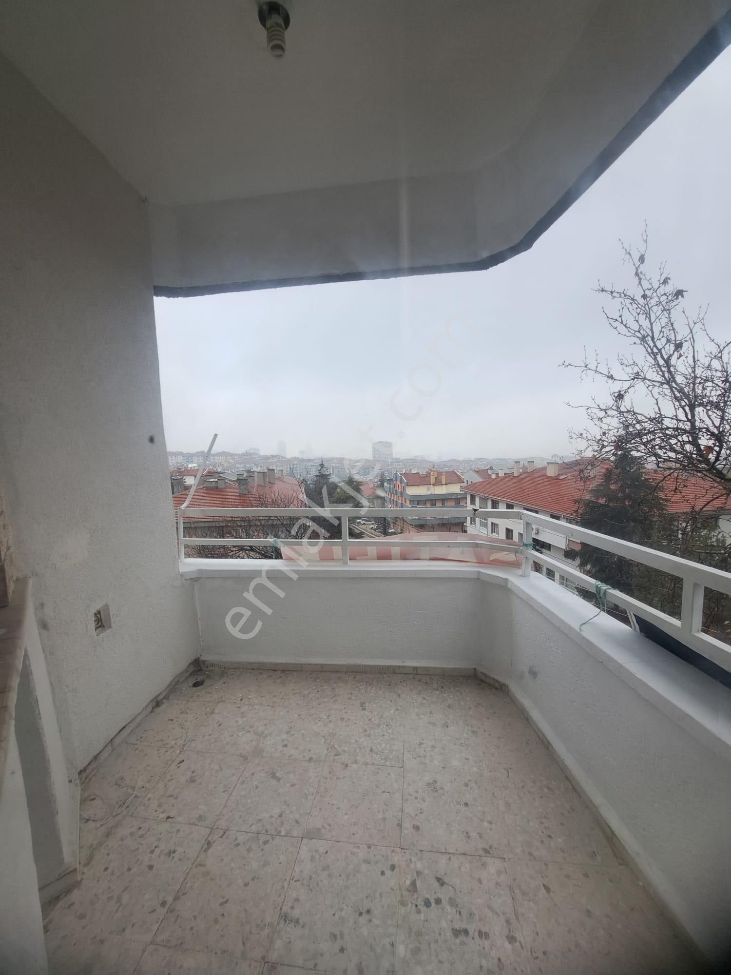 Önaldan Ankara Çankaya Sokullu Caddesi Üzeri 4+1 Manzaralı Daire - Görsel 20