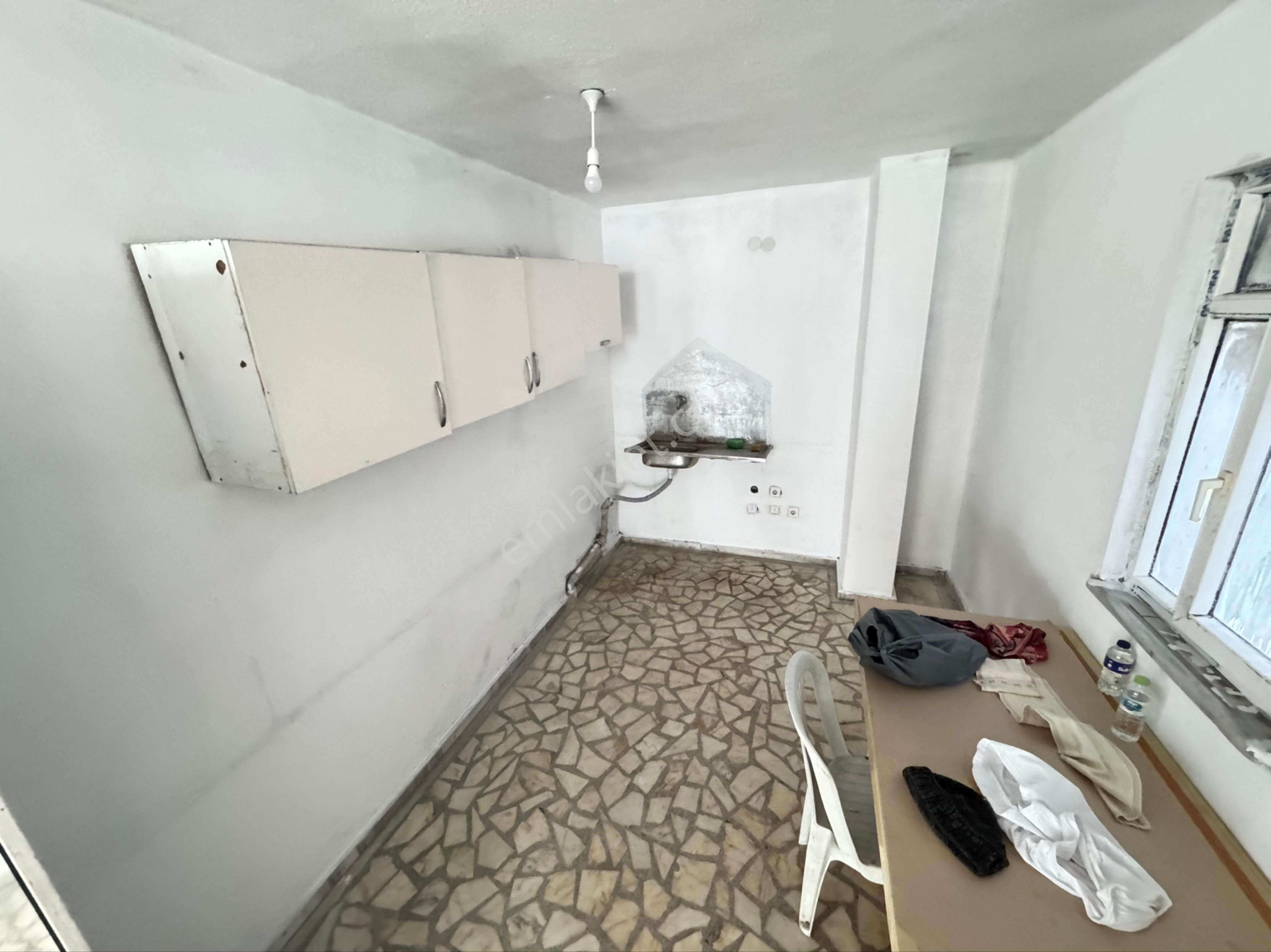 Zafer Yapı Gayrimenkulden Kiralık Dükkan 200m2 1.kat İşhanında İstanbul Sultangazi Cebeci Mahde - Görsel 16