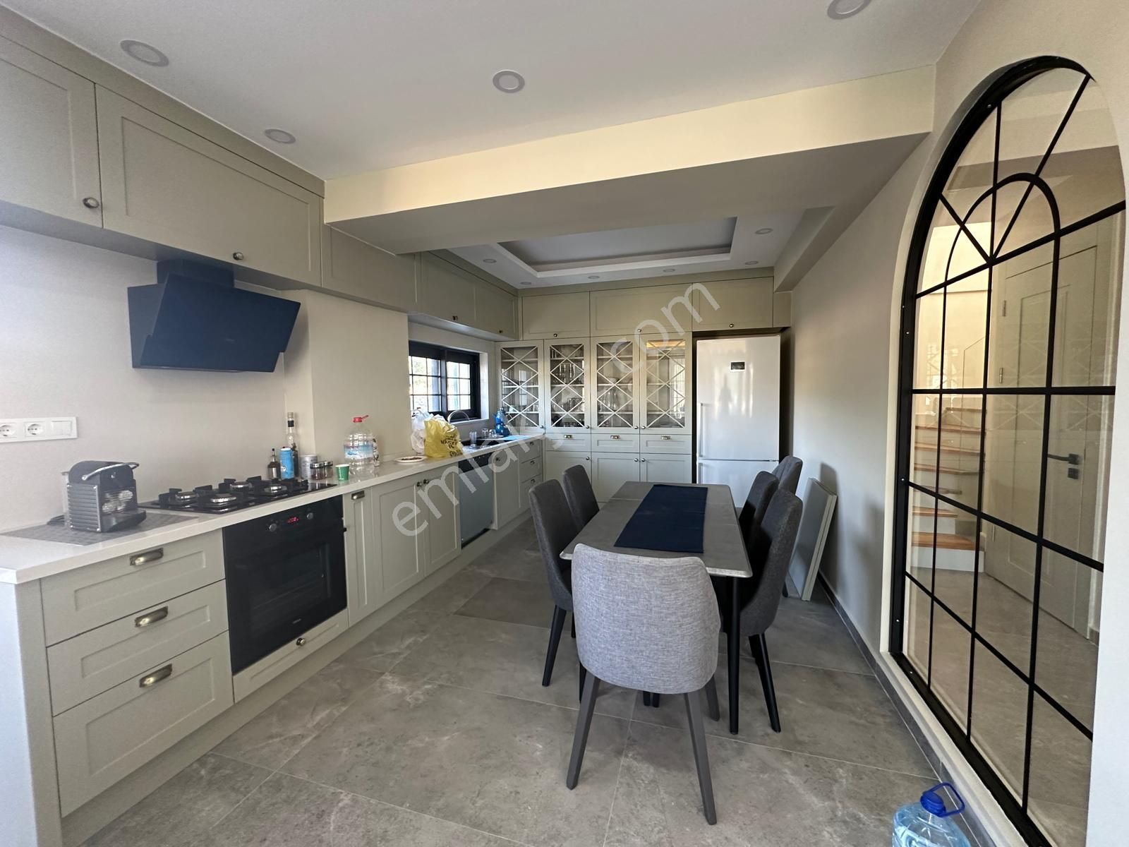 Foça Kozbeyli Merkez'de Müstakil Satılık Villa - Görsel 14