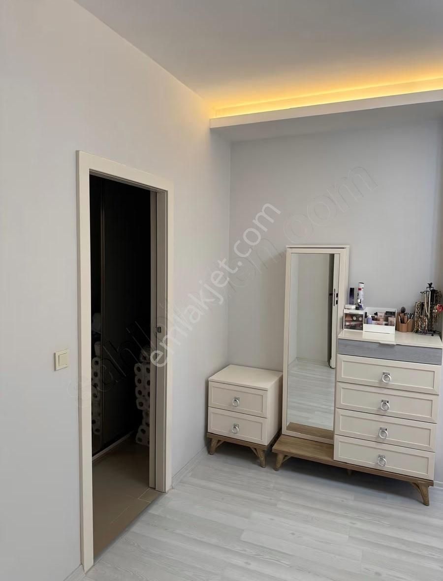 Gözcübaba'da Ara Kat Altı Yıllık Binada - Görsel 19