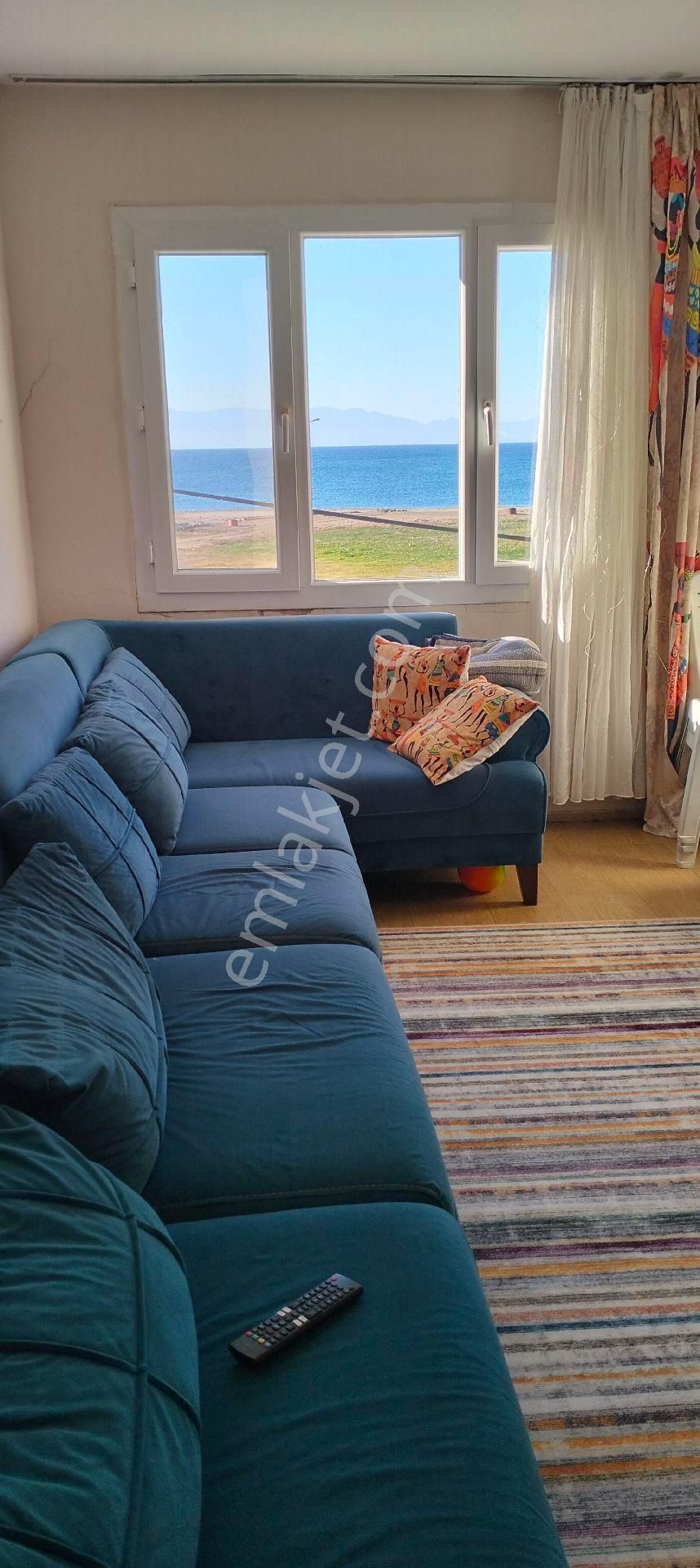 Sahibinden Denize Sıfır Muhteşem Manzaralı Yazlık Ev