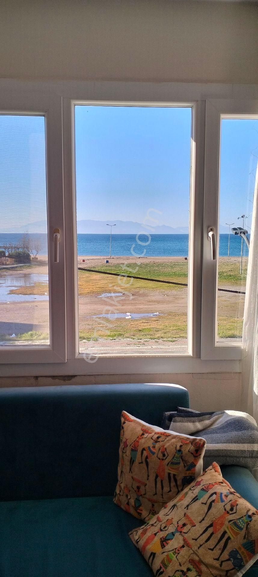 Sahibinden Denize Sıfır Muhteşem Manzaralı Yazlık Ev - Görsel 3