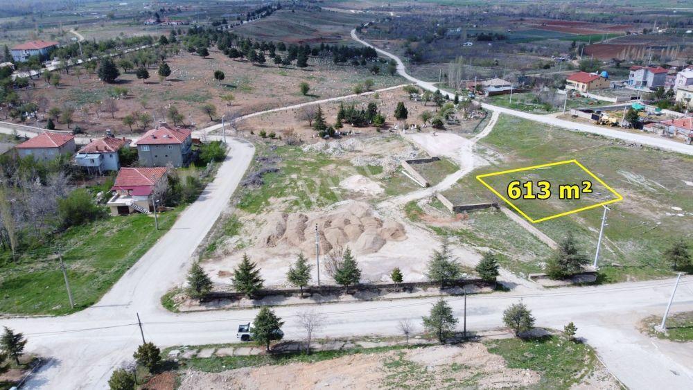 Hüyük Çavuş Mahallesinde 613 M2 Müstkail Tapulu Konut İmarlı Arsa