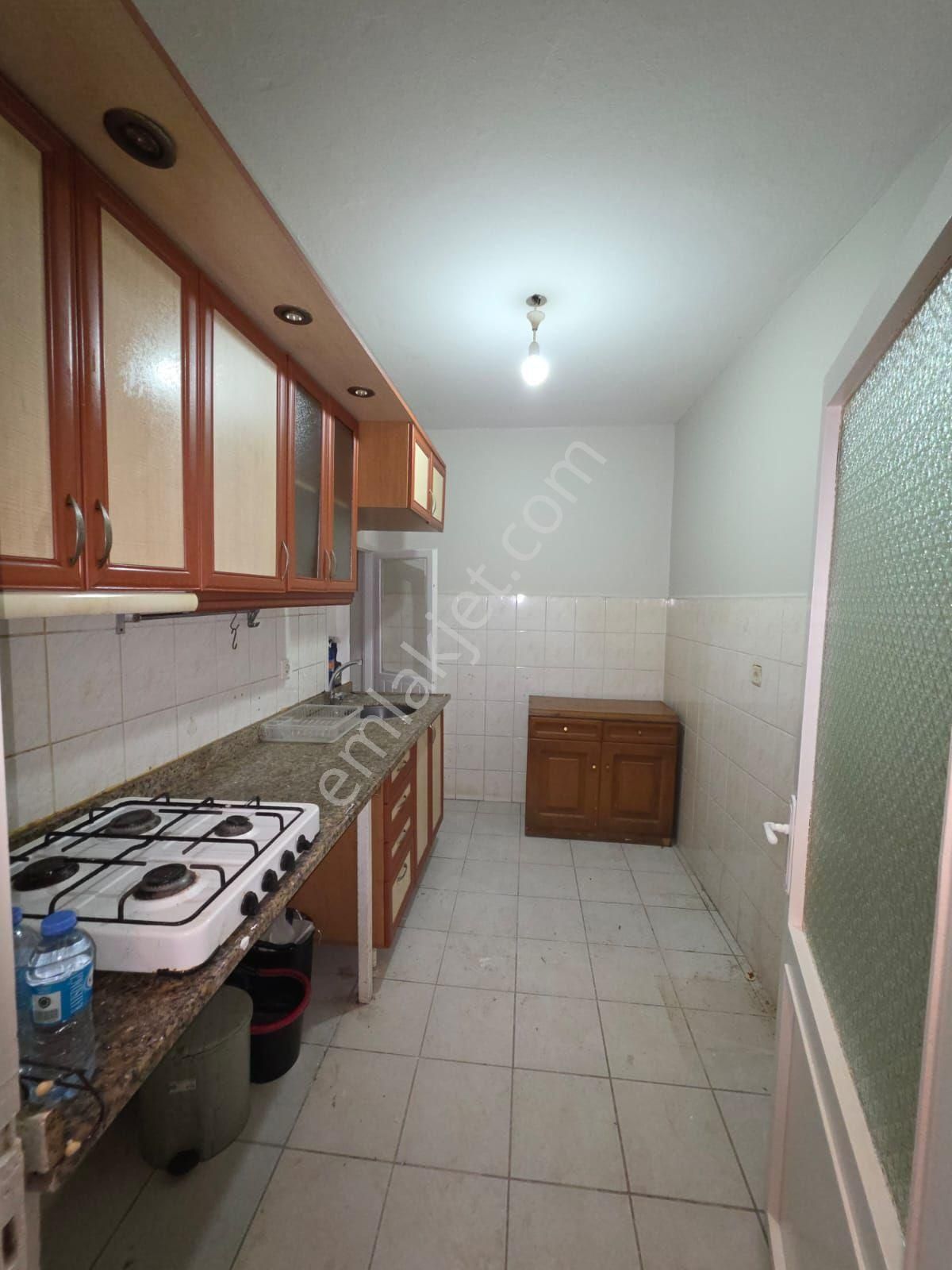 İgr Gayrimenkul Üsküdar Merkezi Notka 2+1 Kot Bir Sınagı Vardır Her Katta 4 Daire - Görsel 7