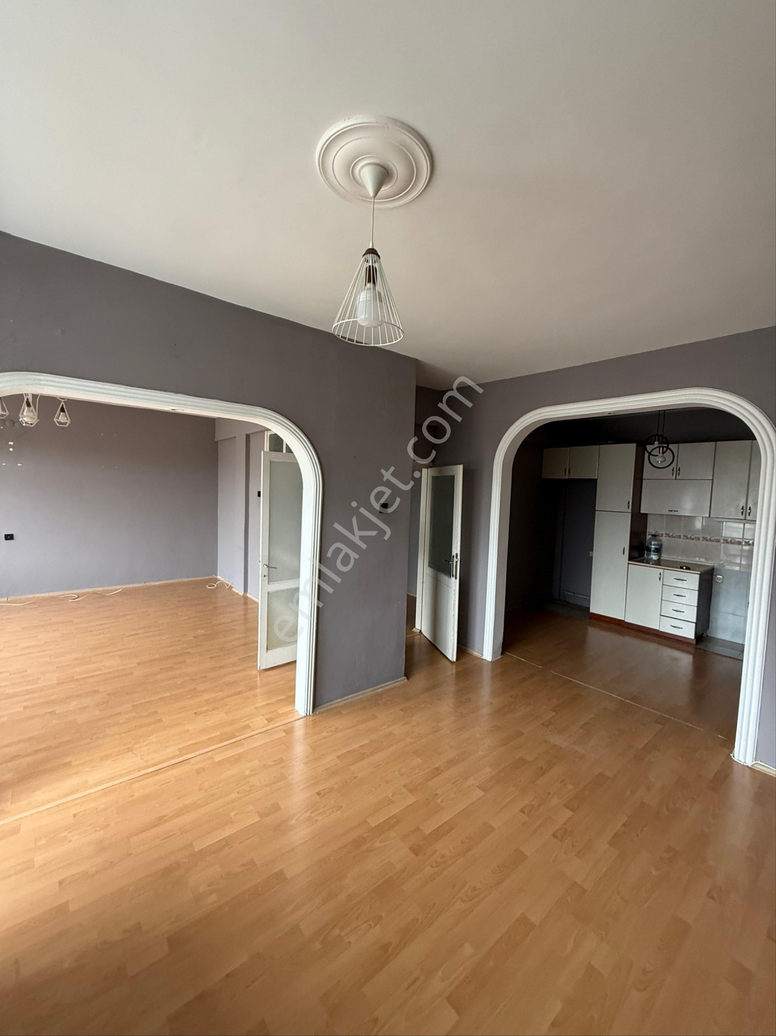 Hürriyet Mahallesinde İci Temiz Satılık Daire - Görsel 6