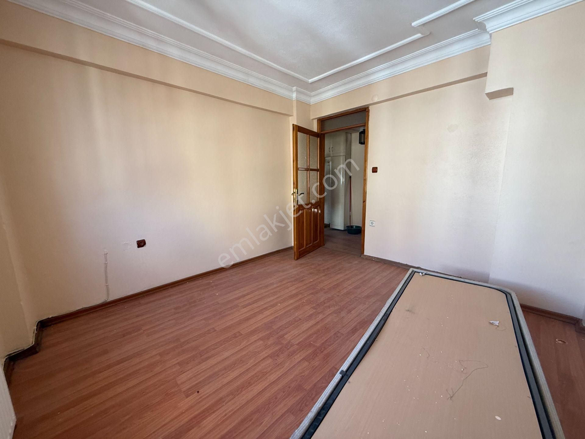 Tugay Nizamiyesi Karşısında Aydınlık Ve Ferah 3+1 Kiralık Daire - Görsel 26