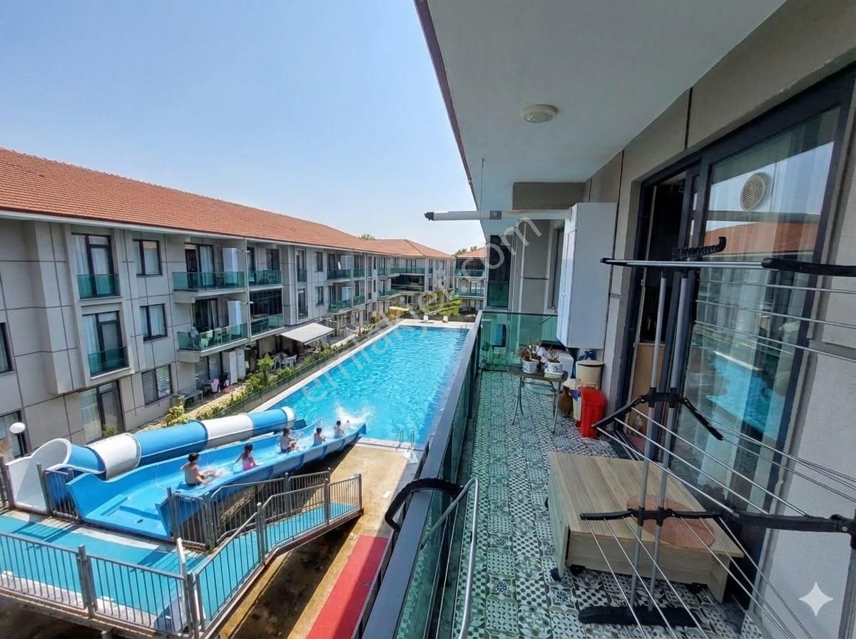 Çamlık Sitesinde Aqua Park Cepheli Kombi Petekli Eşyalı 2+1 Satılık - Görsel 2