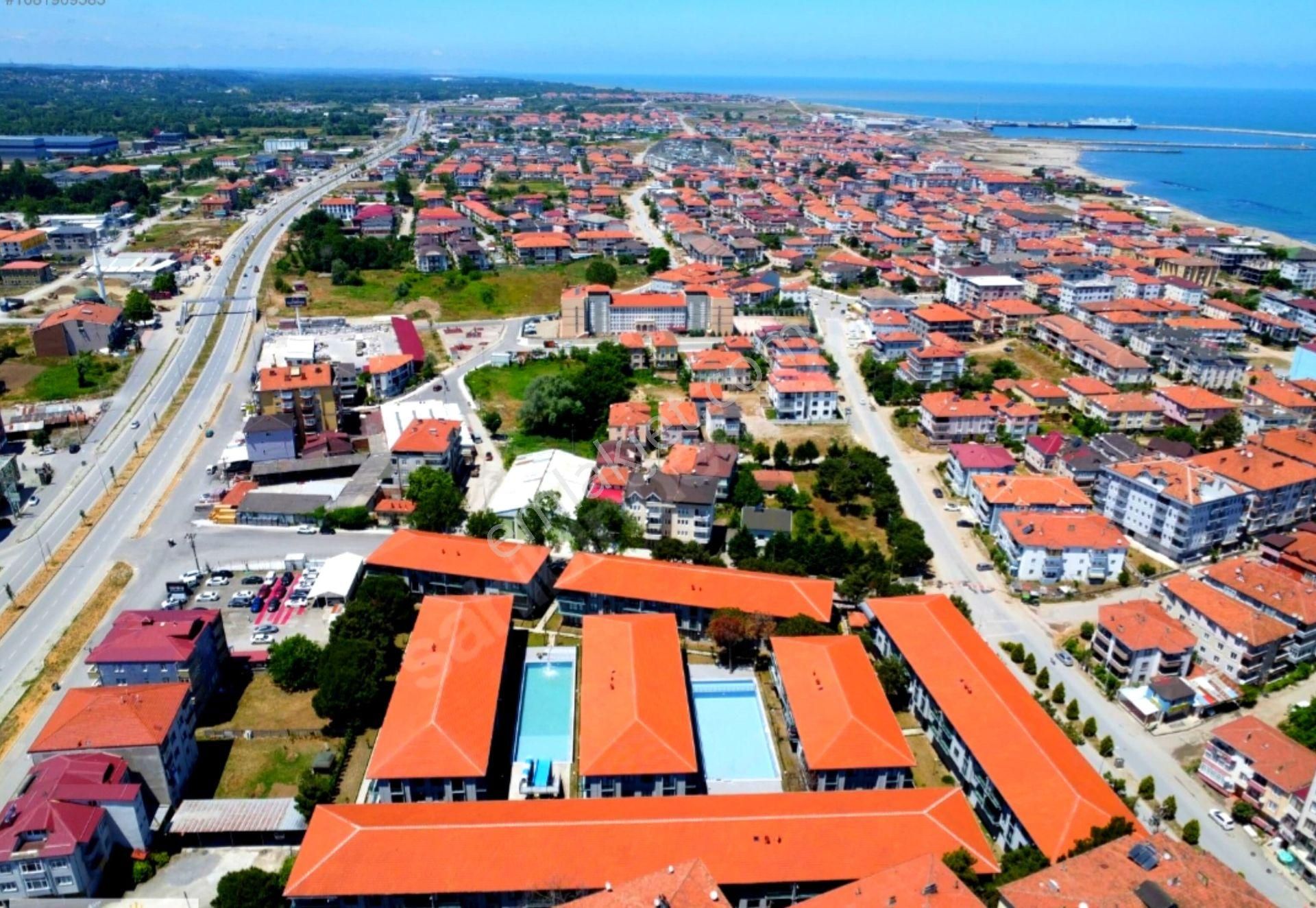 Çamlık Sitesinde Aqua Park Cepheli Kombi Petekli Eşyalı 2+1 Satılık - Görsel 4