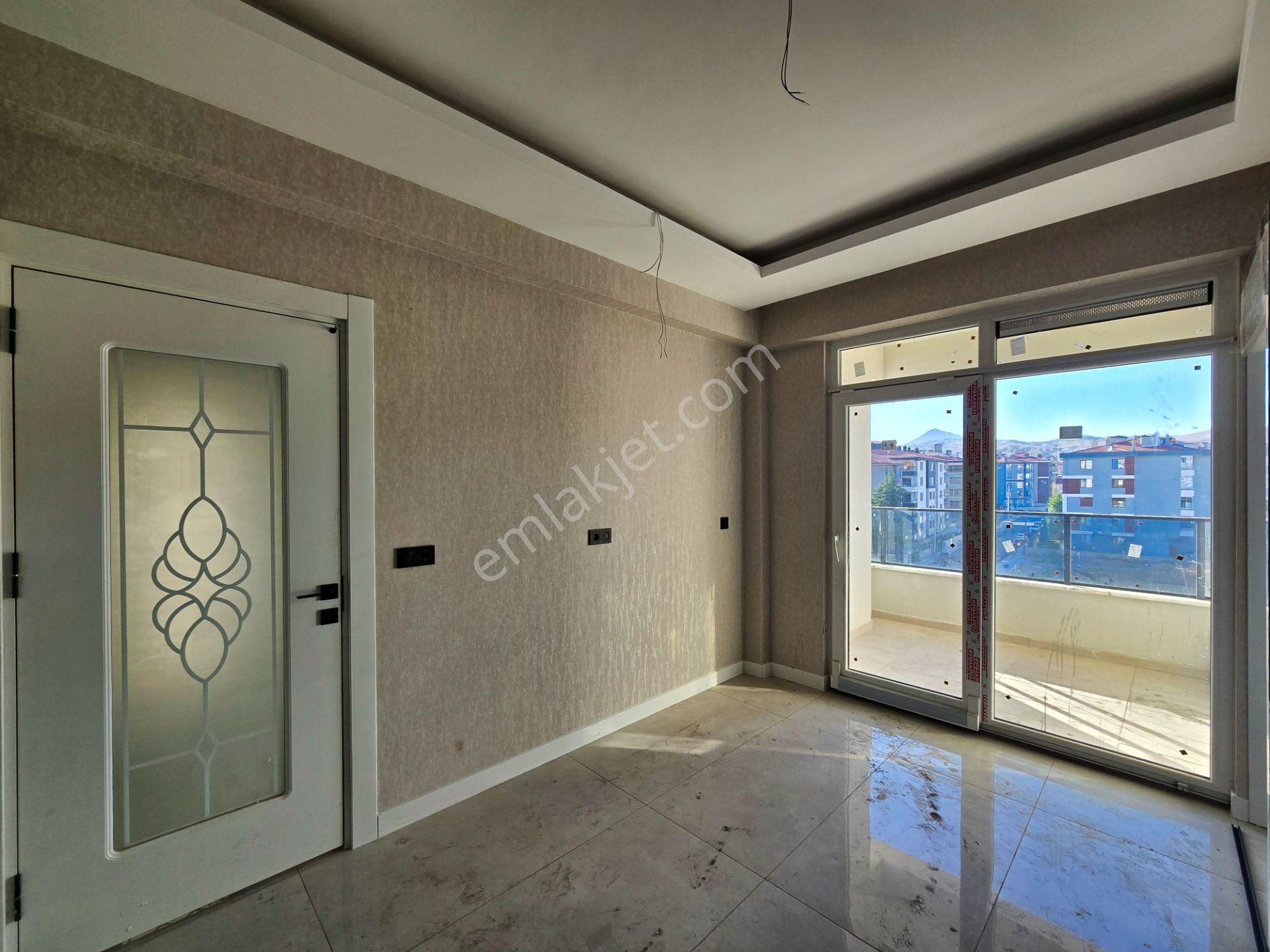 Genç Osman Cad. 3+1 Sıfır Lüks Geniş Daire - Görsel 12