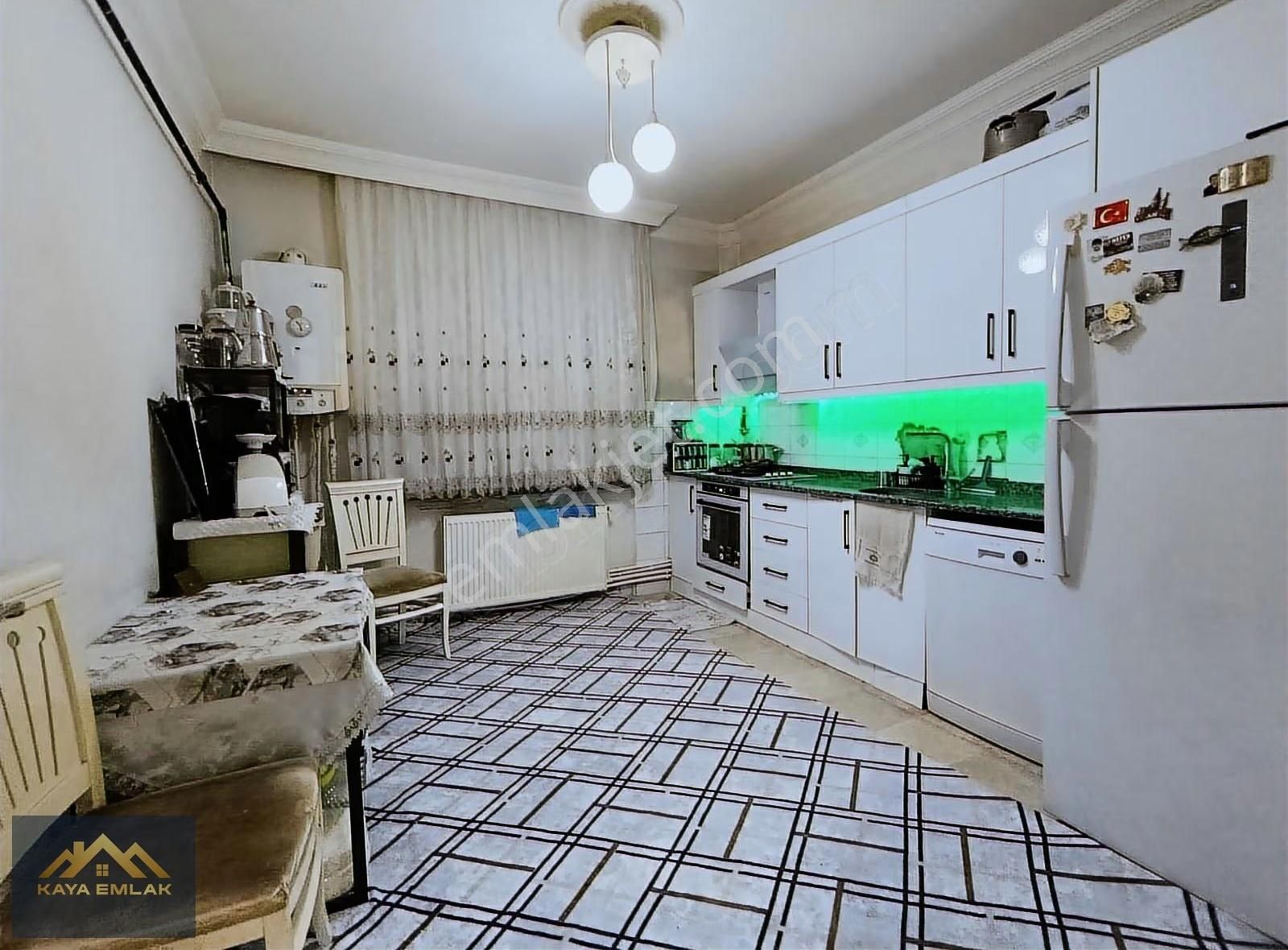 Yeşilevler Mahallesinde Satılık 3+1 Kattan Bölme Daire - Görsel 9