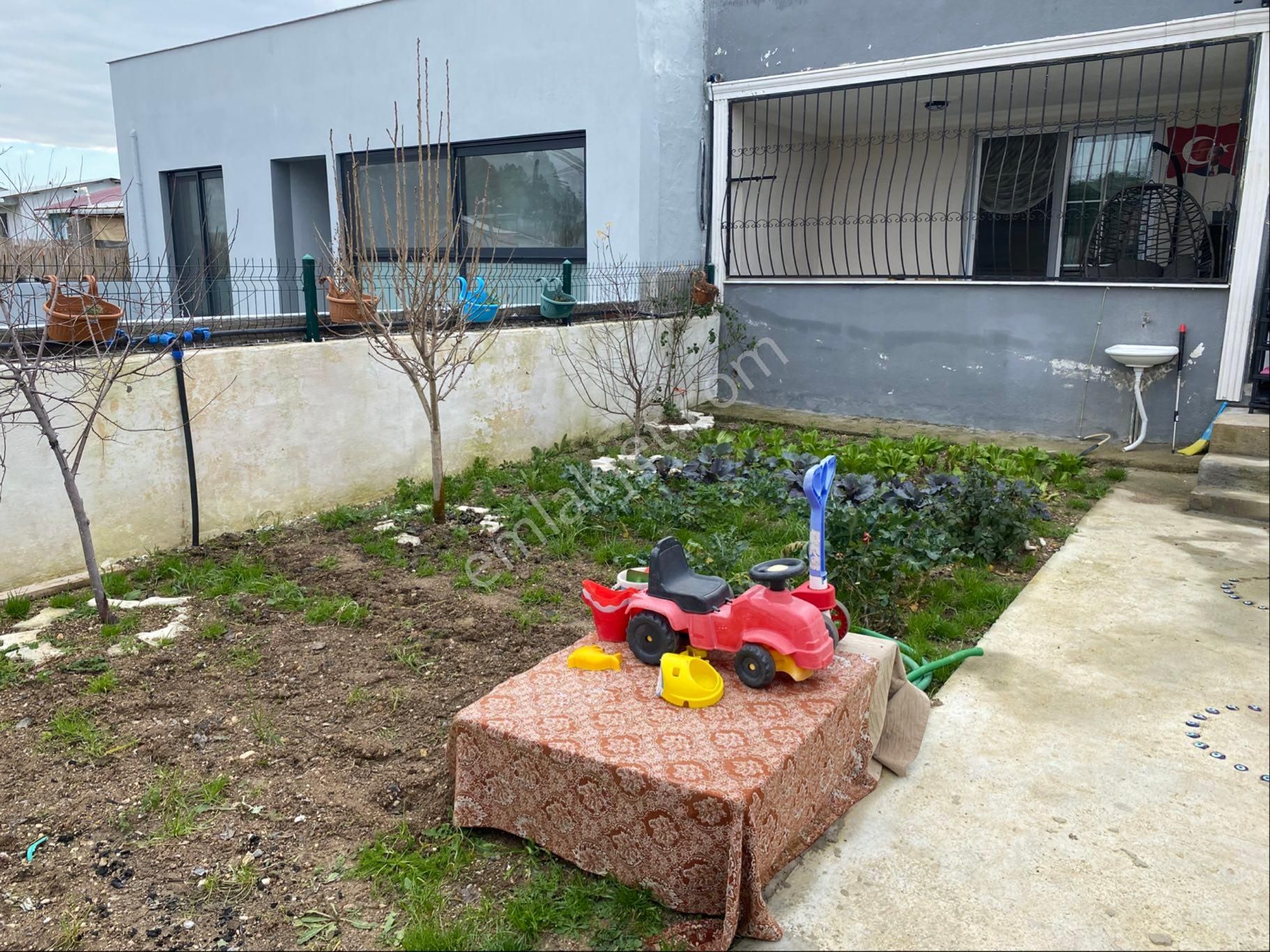 Menderes Görece Havalimanı Dibinde Bahçeli Müstakil Ev - Görsel 5