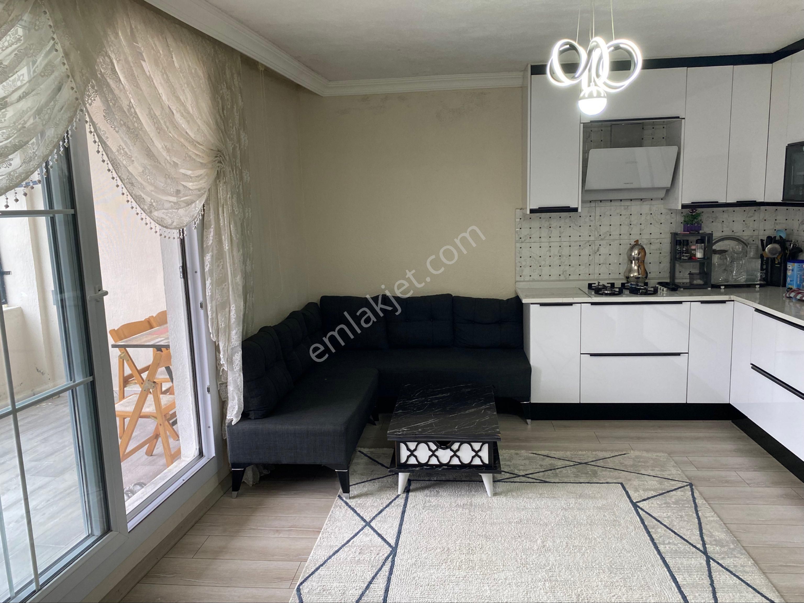 Menderes Görece Havalimanı Dibinde Bahçeli Müstakil Ev - Görsel 19