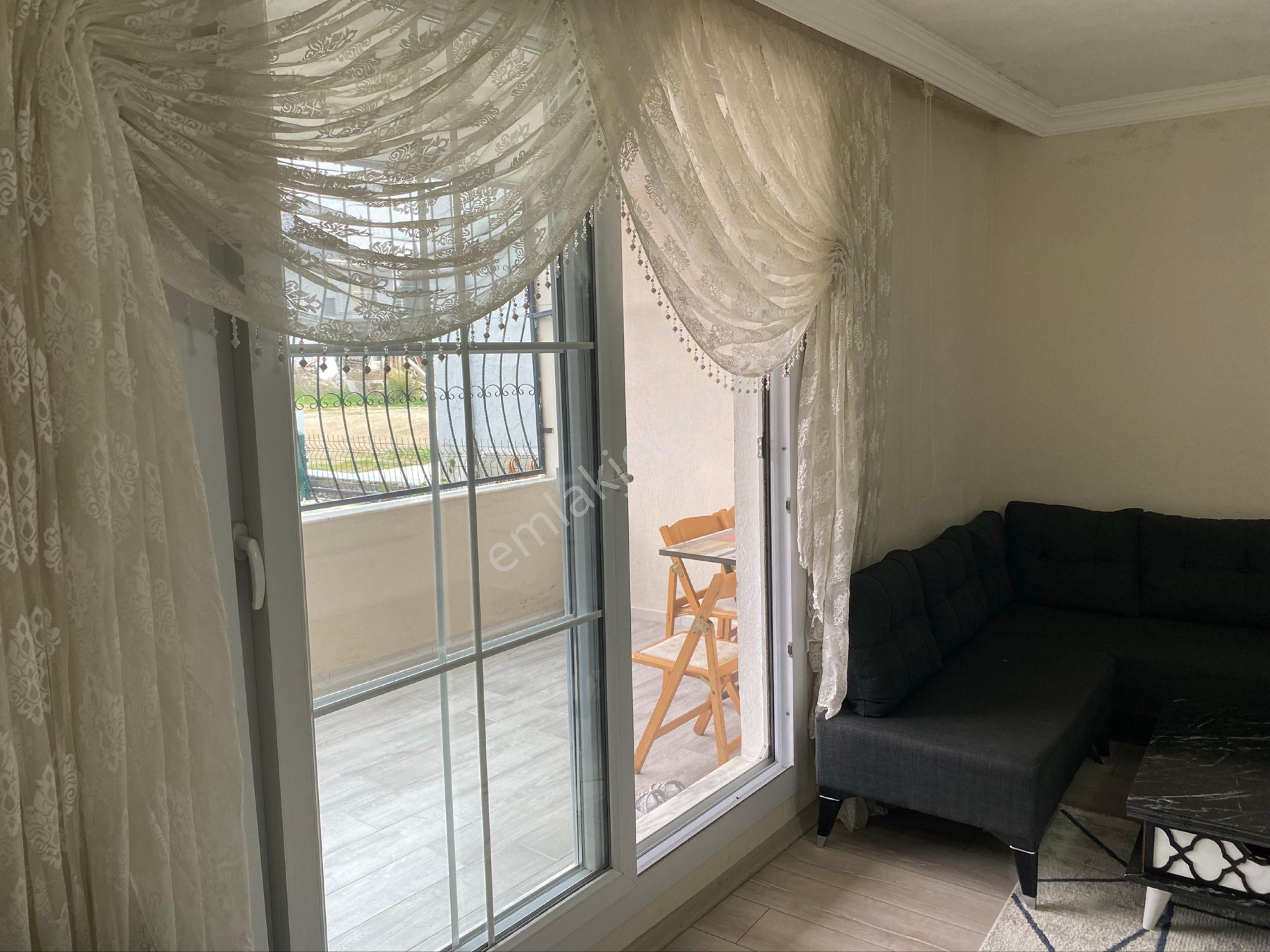 Menderes Görece Havalimanı Dibinde Bahçeli Müstakil Ev - Görsel 18