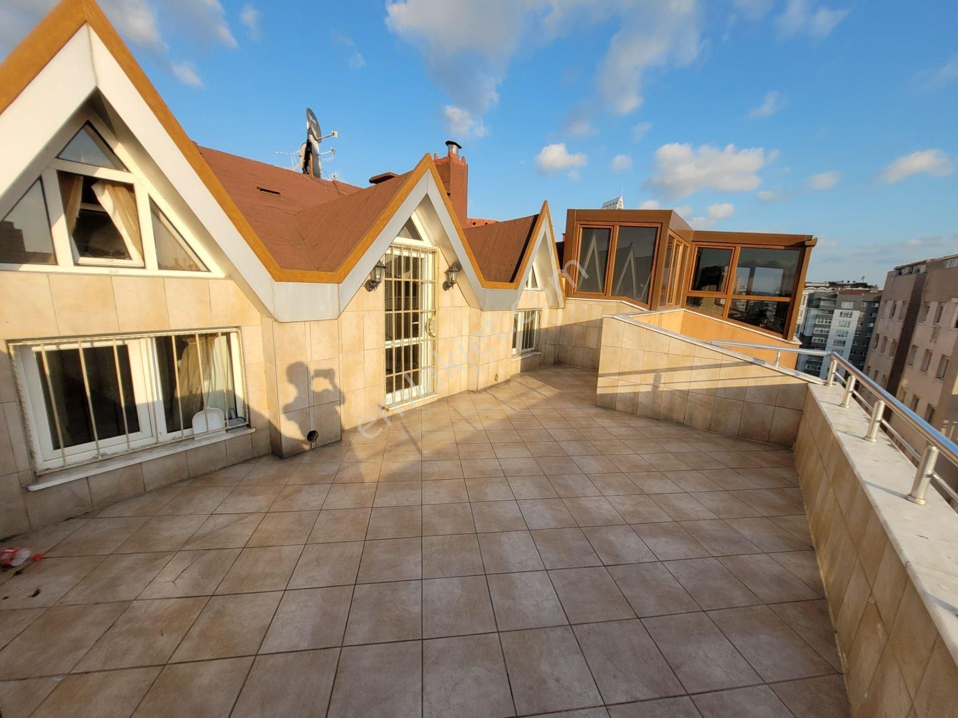 Altayçeşme Kayalarkent Sitesi 4+2 Kiracılı Satılık Dublex - Görsel 5