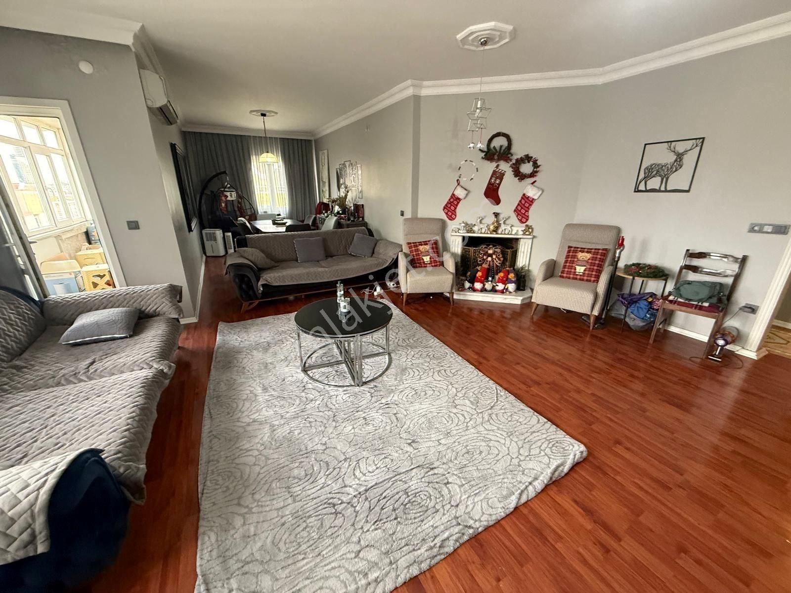 Altayçeşme Kayalarkent Sitesi 4+2 Kiracılı Satılık Dublex - Görsel 9