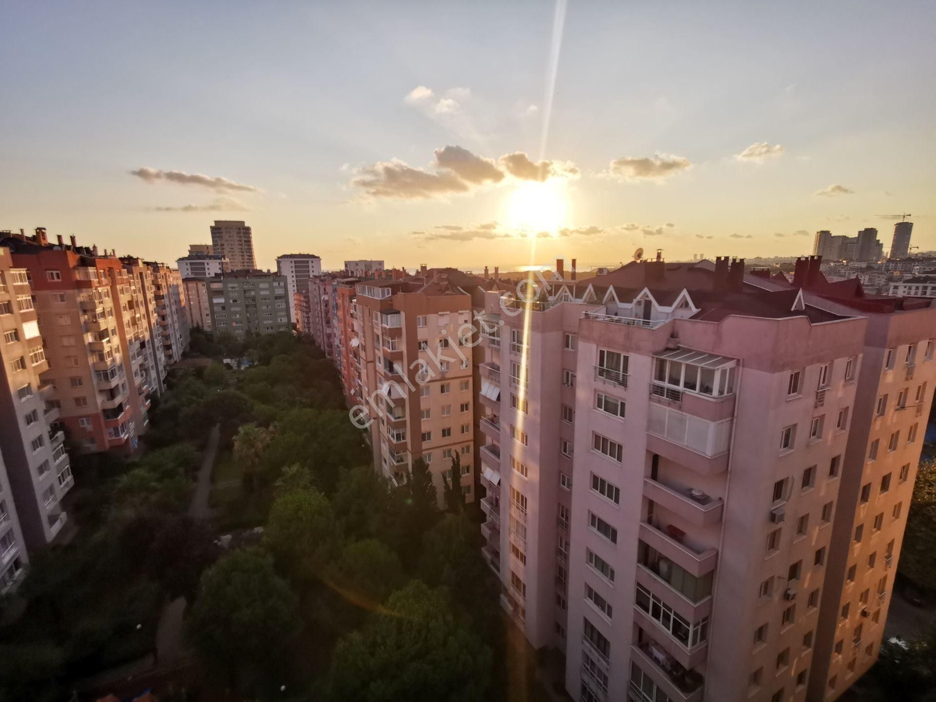 Altayçeşme Kayalarkent Sitesi 4+2 Kiracılı Satılık Dublex - Görsel 3