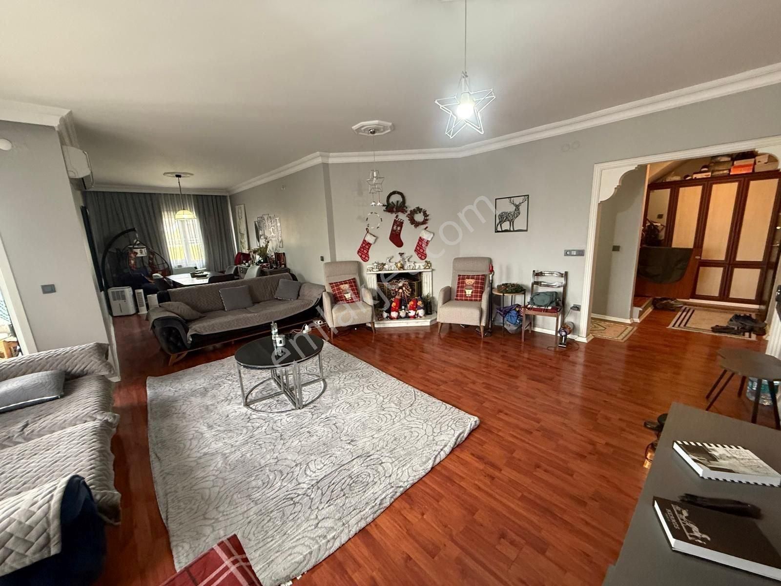 Altayçeşme Kayalarkent Sitesi 4+2 Kiracılı Satılık Dublex - Görsel 8