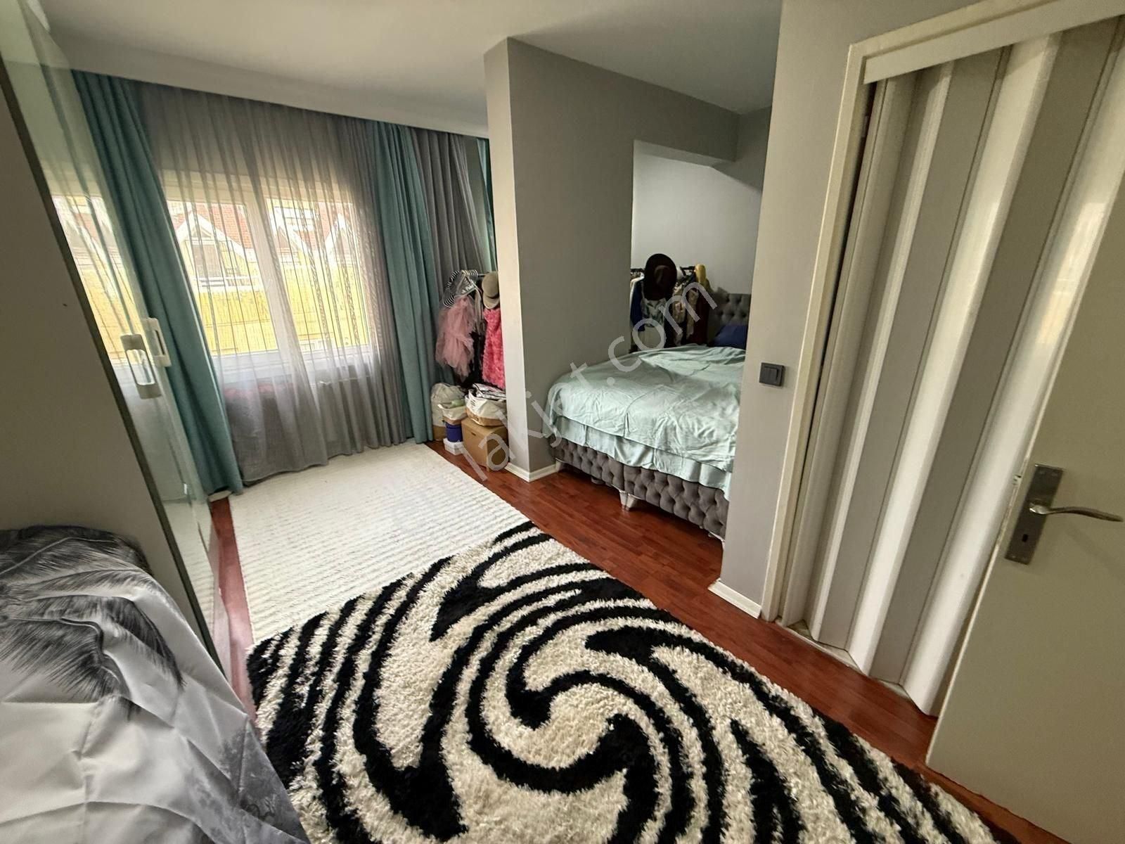 Altayçeşme Kayalarkent Sitesi 4+2 Kiracılı Satılık Dublex - Görsel 26