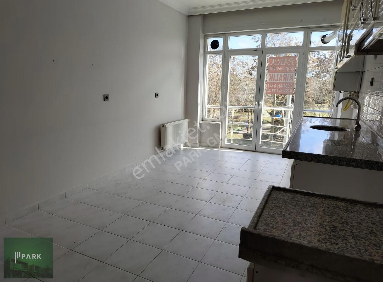 Park Gayrimenkul'den Ömerağada Cadde Üzeri Manzaralı Kiralık 3+1 - Görsel 30