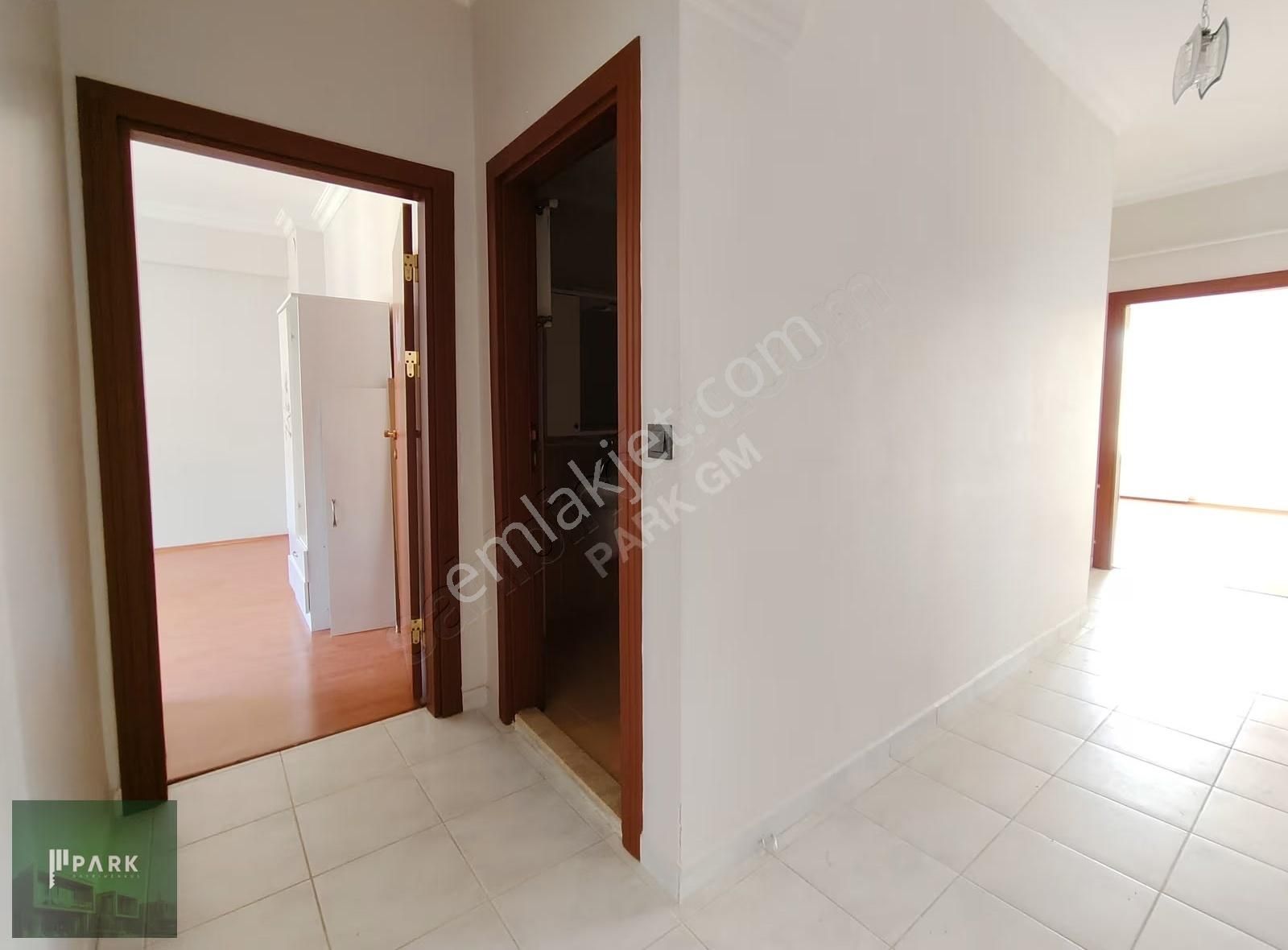 Park Gayrimenkul'den Ömerağada Cadde Üzeri Manzaralı Kiralık 3+1 - Görsel 7